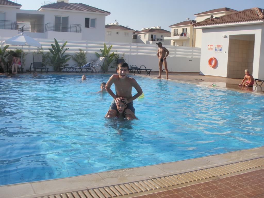 Mythical Sands Resort Ilona Apartment For Families بروتاراس المظهر الخارجي الصورة
